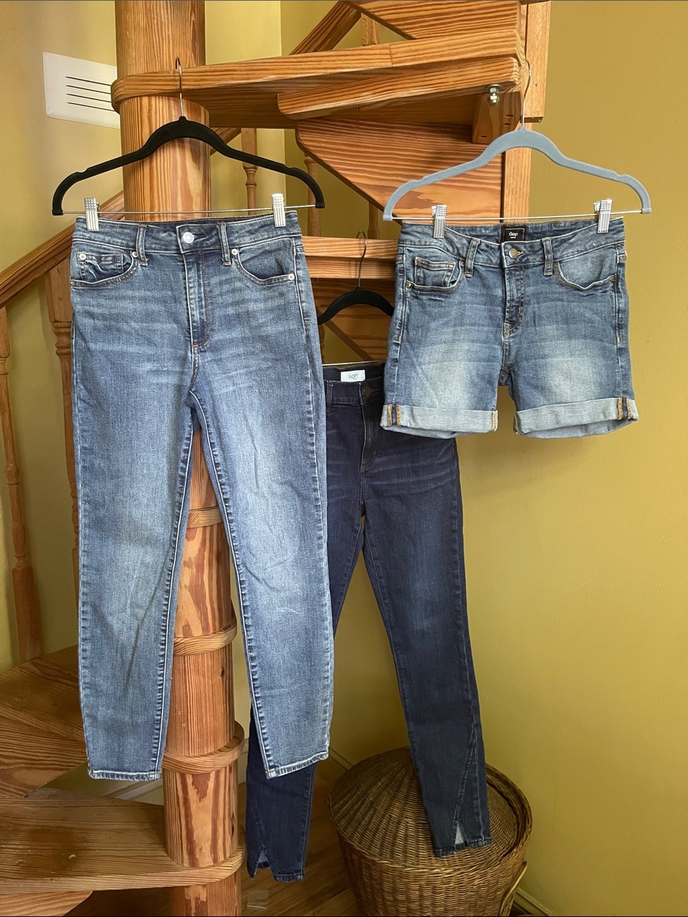 BUNDLE of 3/Jeans & shorts